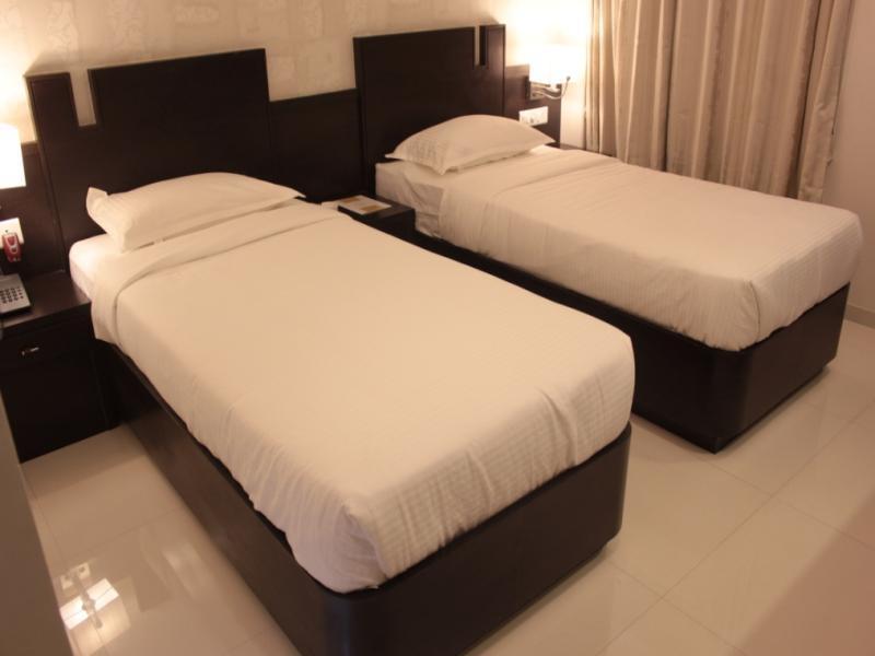 Hotel Magnum Inn Junagadh Εξωτερικό φωτογραφία