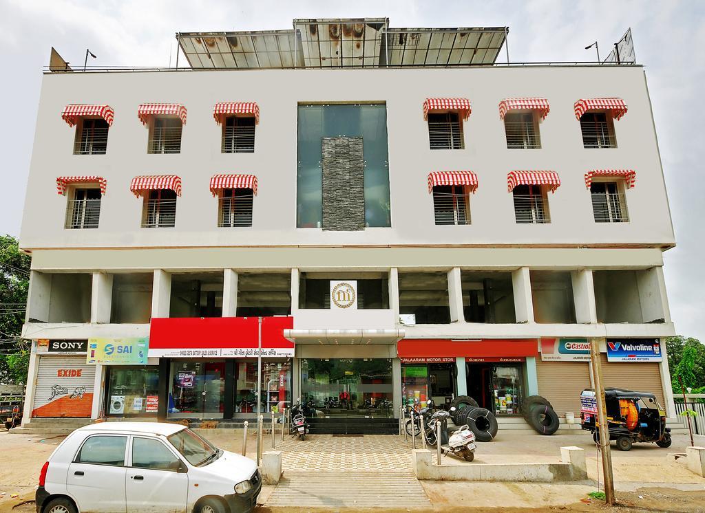 Hotel Magnum Inn Junagadh Εξωτερικό φωτογραφία