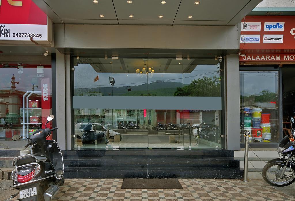 Hotel Magnum Inn Junagadh Εξωτερικό φωτογραφία