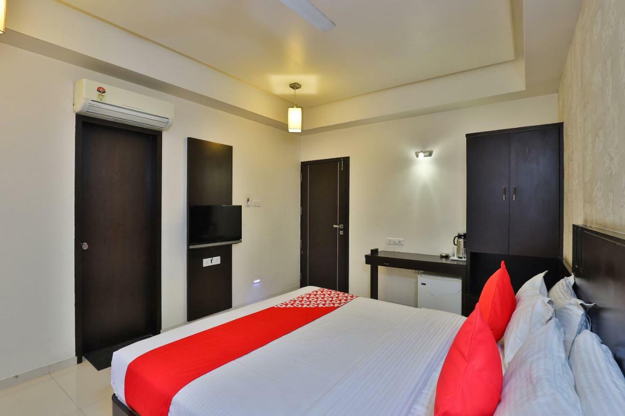 Hotel Magnum Inn Junagadh Εξωτερικό φωτογραφία