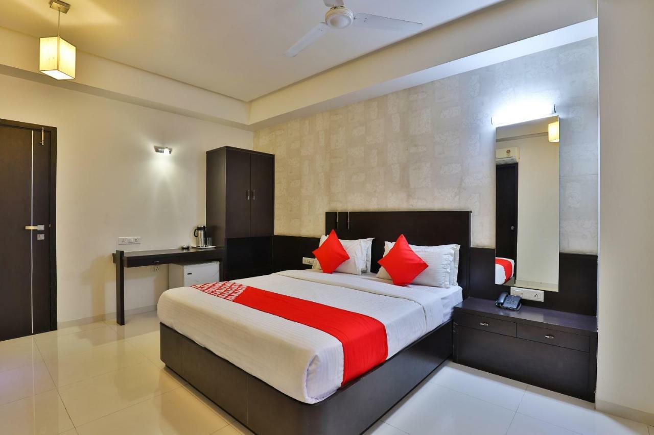 Hotel Magnum Inn Junagadh Εξωτερικό φωτογραφία