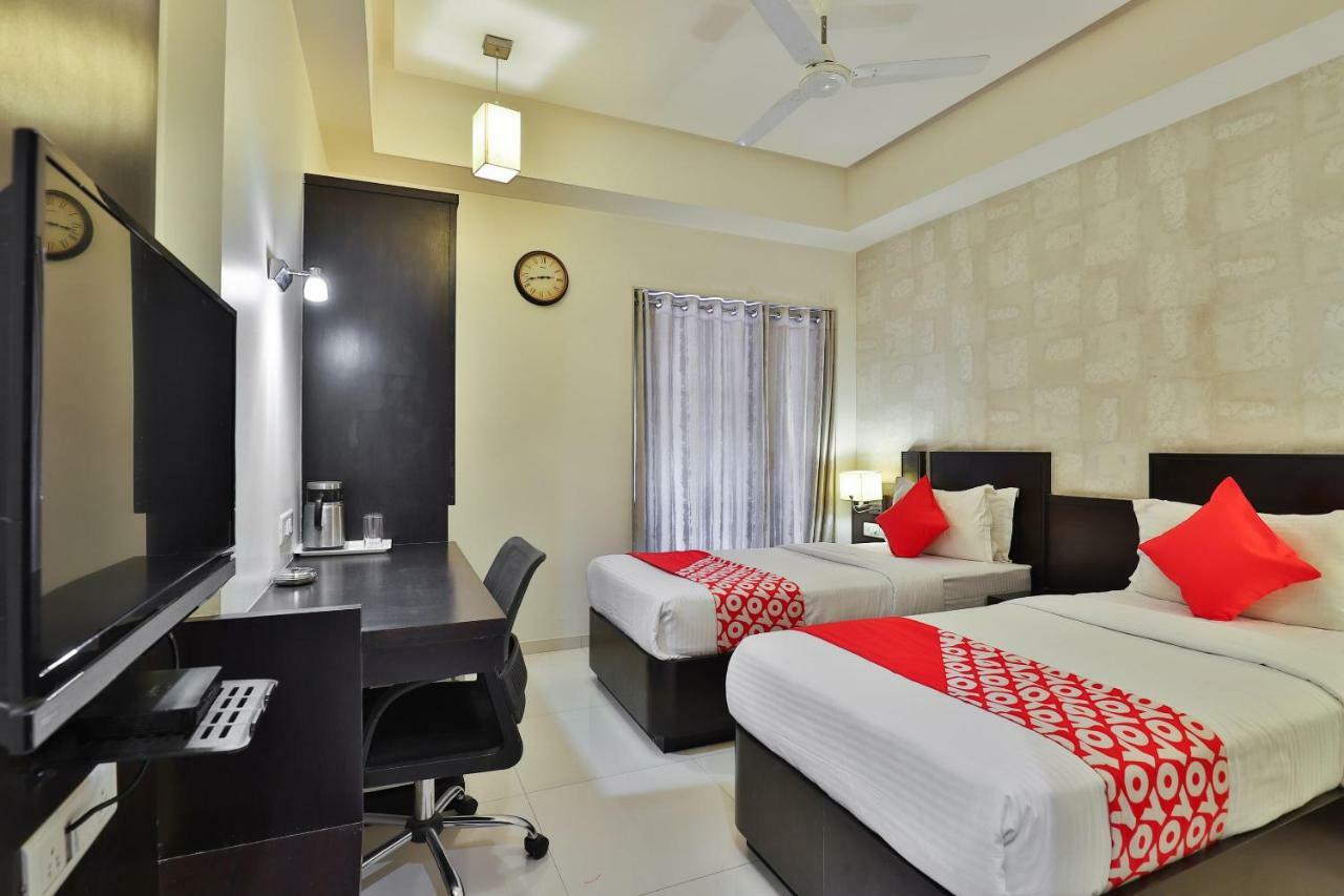 Hotel Magnum Inn Junagadh Εξωτερικό φωτογραφία