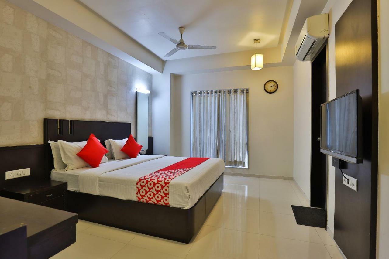 Hotel Magnum Inn Junagadh Εξωτερικό φωτογραφία